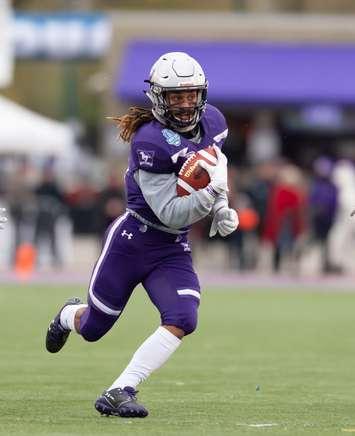 Cedric Joseph of the Western University Mustangs moves the football during the Mustangs 34-20 loss to Laval in the 2018 Vanier Cup, November 24, 2018. Photo courtesy of Western University Athletics/Twitter.