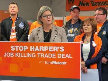 Provincial NDP Leader Andrea Horwath rallies with London-Fanshawe Candidate Irene Mathyssen. October 14, 2015. Photo by Ashton Patis. 