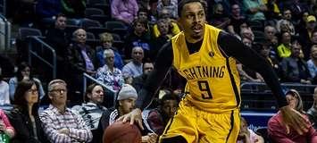 Doug Herring Jr. of the London Lightning in action against the Windsor Express in Game 1 of the NBL Central Division Finals at Budweiser Gardens, May 12, 2017 (Photo courtesy London Lightning/NBL Canada)
