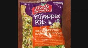 Photo of Fresh Express brand Sunflower Crisp Chopped Salad Kit provided by the Canadian Food Inspection Agency. 