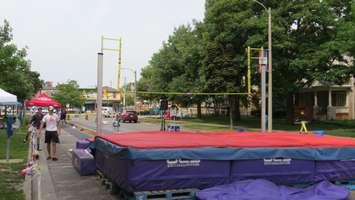 London athletes pole vault on Central Ave., July 28, 2016. (Photo by Samuel Gallant)