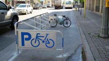 Photo of a bike corral on Dundas St. Photo by Samuel Gallant. 