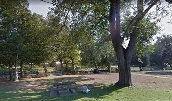 Picnic tables located next to Dingle Creek in Simcoe. (Capture via Google Streetview)