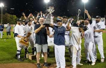 London Majors co-owners Roop Chanderdat and Scott Dart hold the Jack Dominico Trophy. Friday, October 1, 2021. Photo courtesy of Matt Hiscox Photography. 