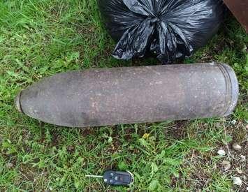 Photo of a First World War era shell found at the curb on Centre St. Photo provided by London police. 